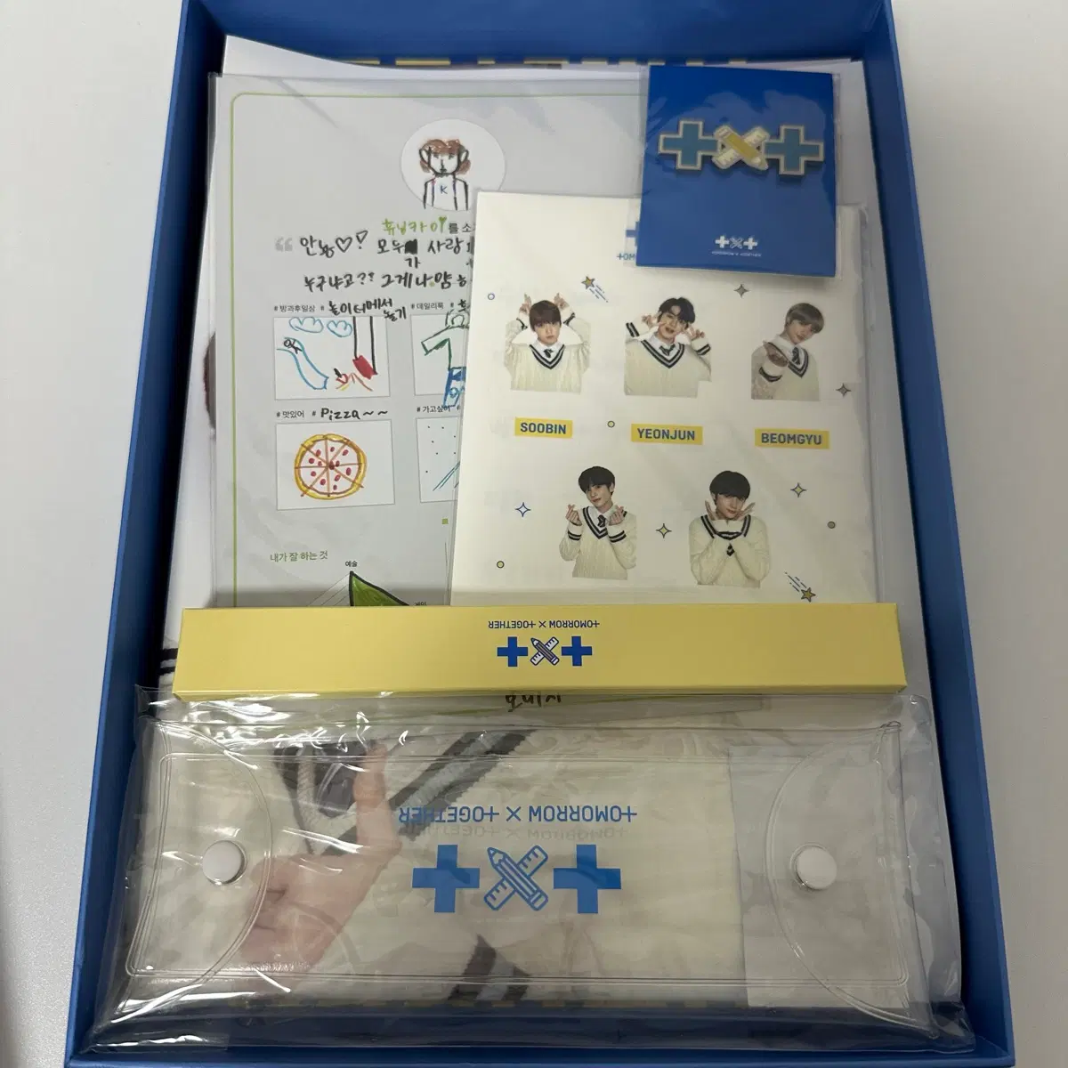 투모로우바이투게더 팬클럽 1기 키트