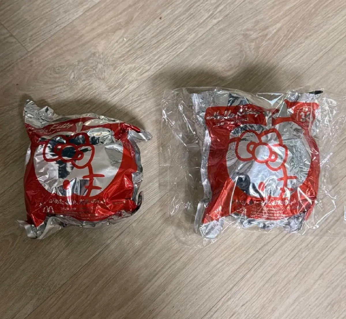 고전키티 해피밀 사과피규어