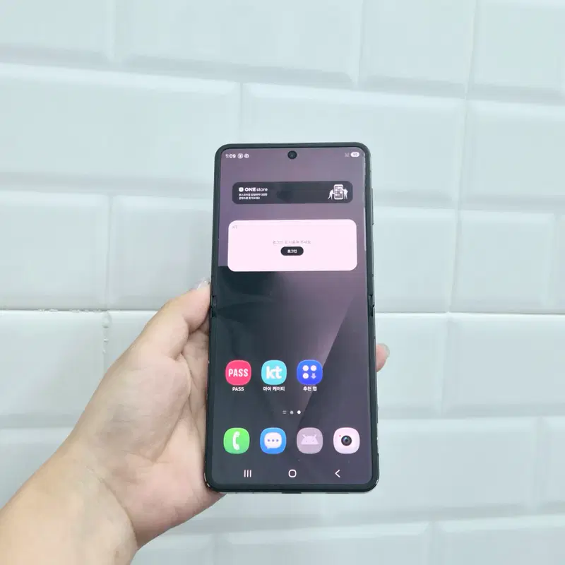 갤럭시Z플립7 블랙 256GB 부산 서면 중고폰 팝니다 917791