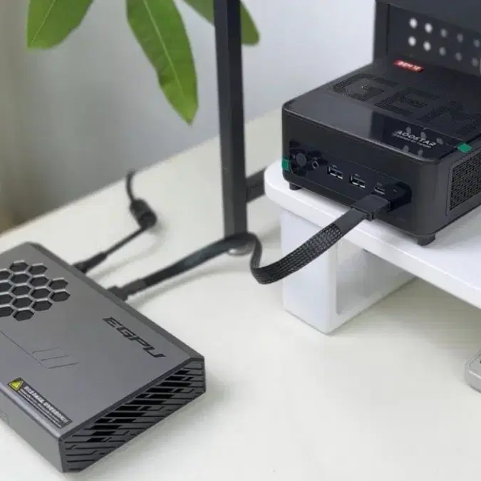 (새제품)AOOSTAR EGPU XG76XT 외장 그래픽카드 독