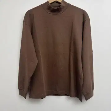 UNIQLO U 모크넥 긴팔 티셔츠 브라운 M 사이즈