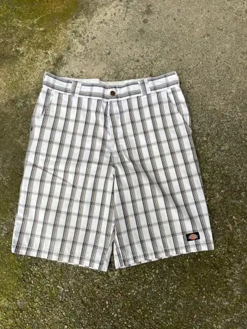 Dickies 체크 무늬 숏팬츠 하프 팬츠