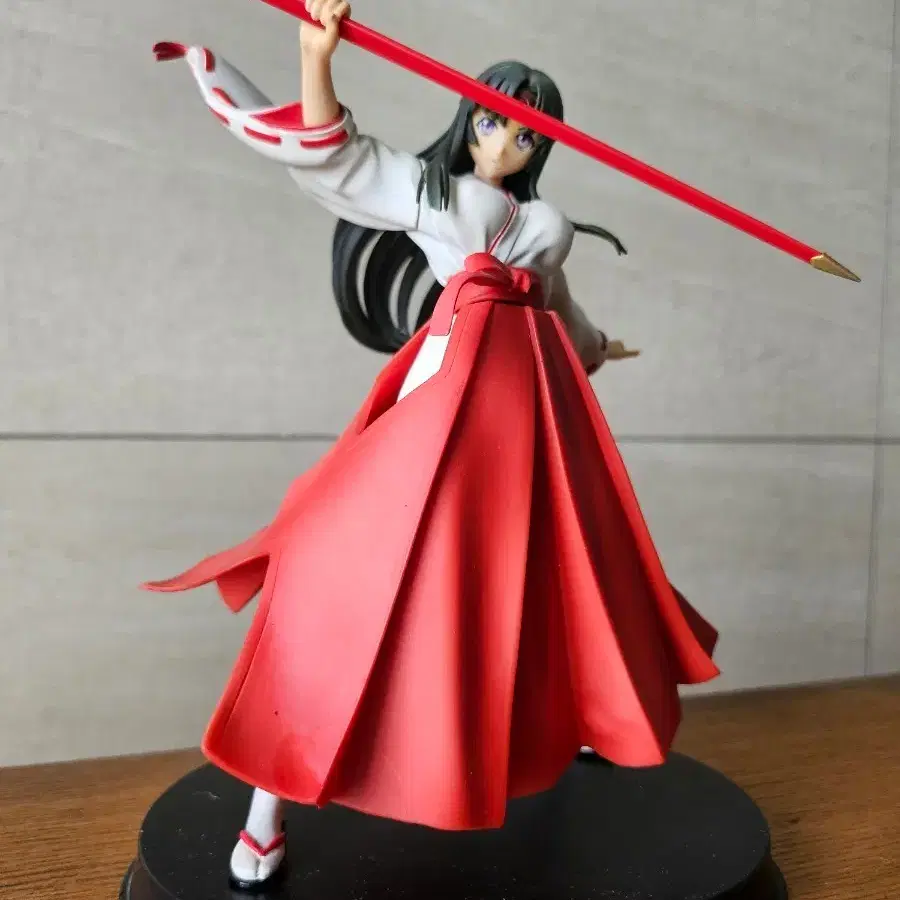 토모에(Tomoe)