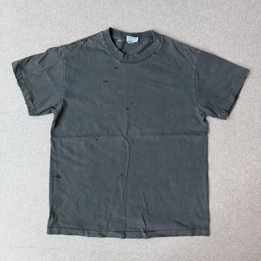 90s Vintage Faded Distressed Blank Tee