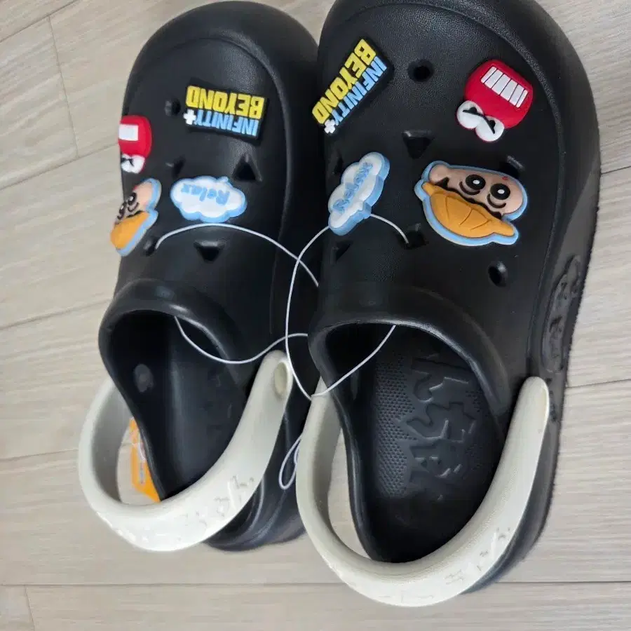 크록스 블랙 샌들 지비츠 245mm