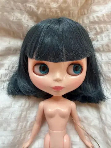 거의 미사용 네오 브라이스 아다치 유미 브라이스 아므르 본체