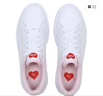 PUMA 여성용 스니커즈 화이트 하트