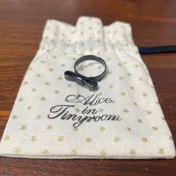 Alice in Tiny Room 앨리스 반지