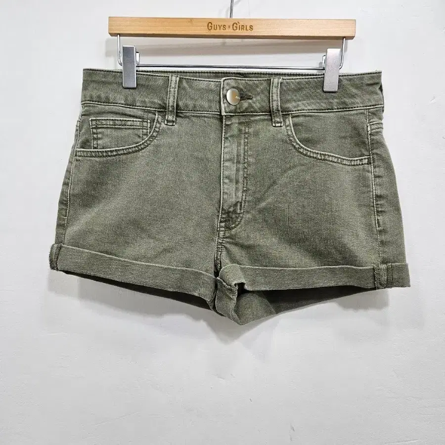 아메리칸 이글 올리브그린 반바지