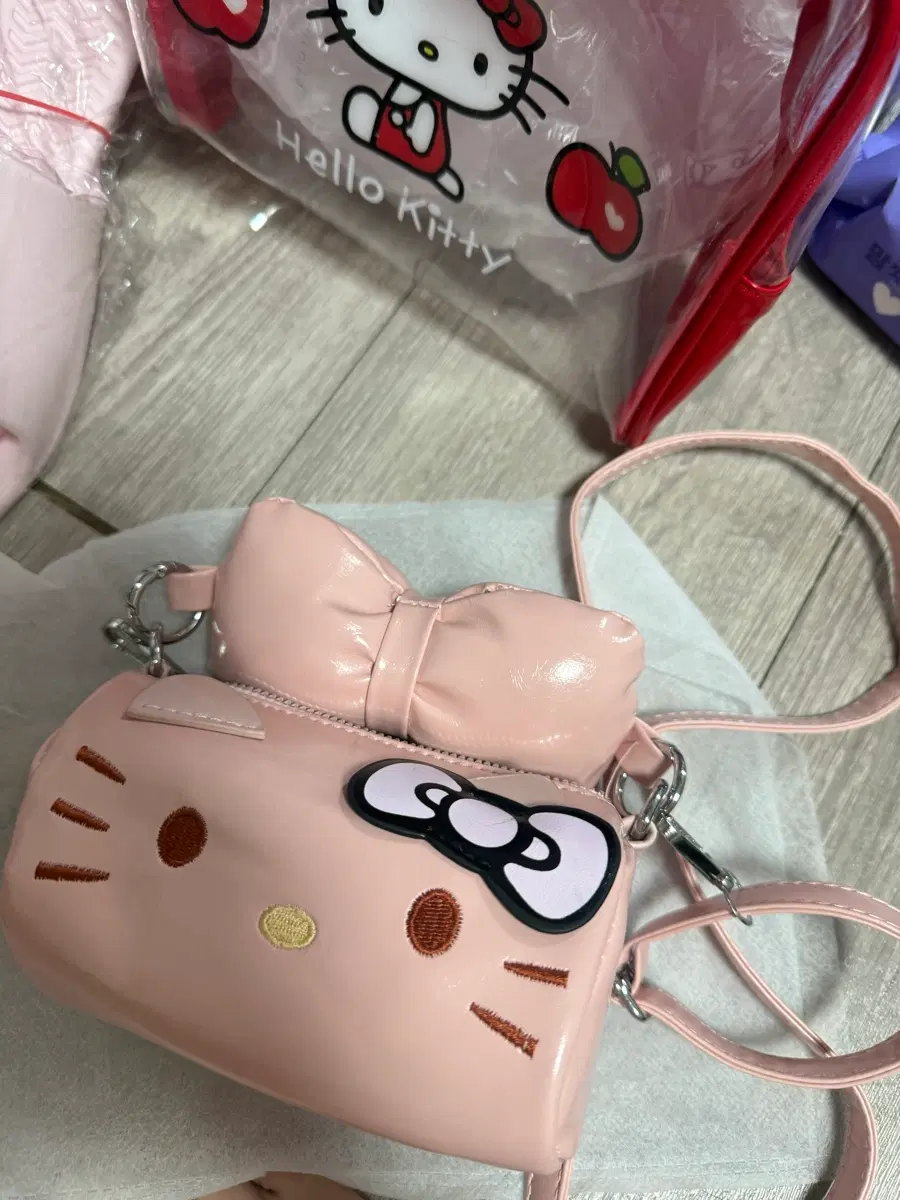 키티 미니 가방