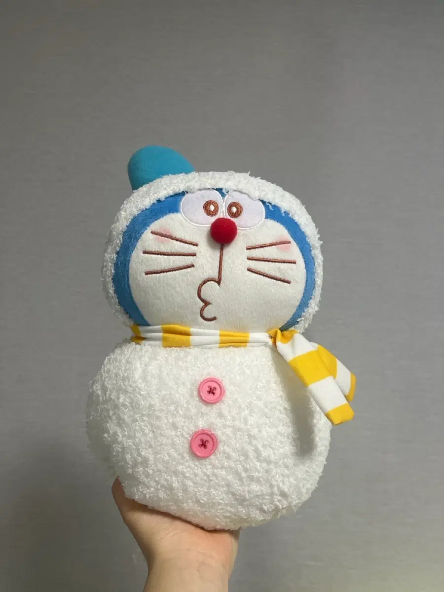 도라에몽 눈사람 인형