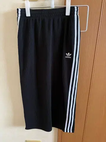 adidas 롱 스커트 블랙