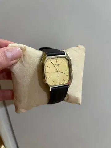 SEIKO QUARTZ 남성용 손목시계 골드 다이얼