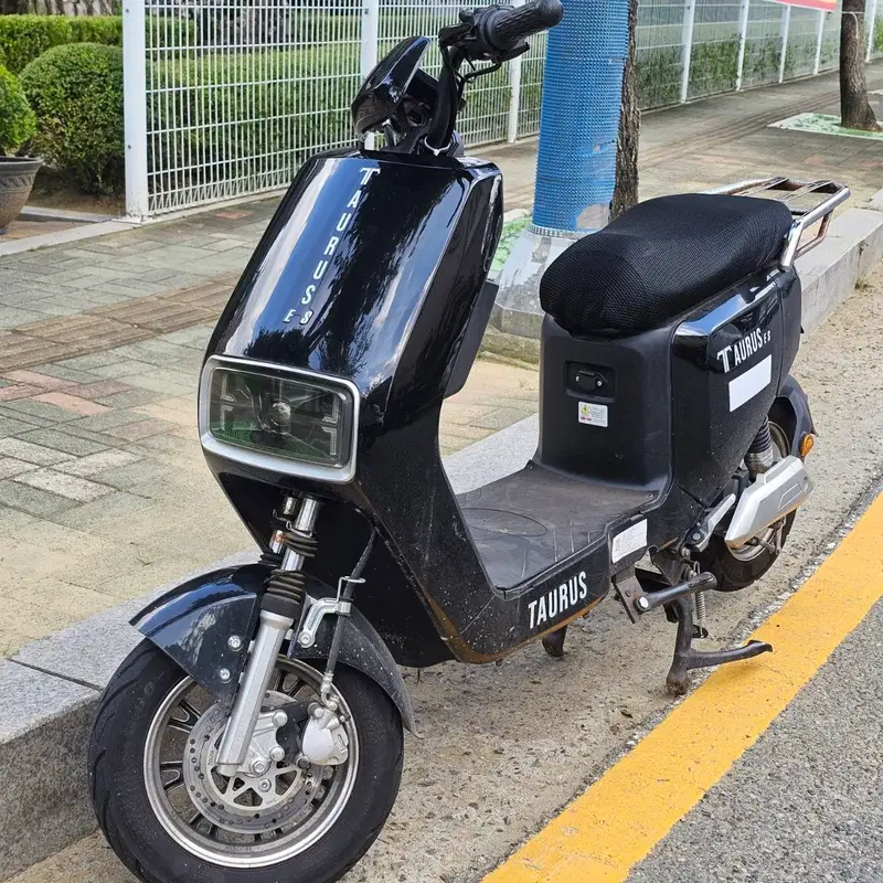 타우러스es 싱글 배터리 2개 전기스쿠터