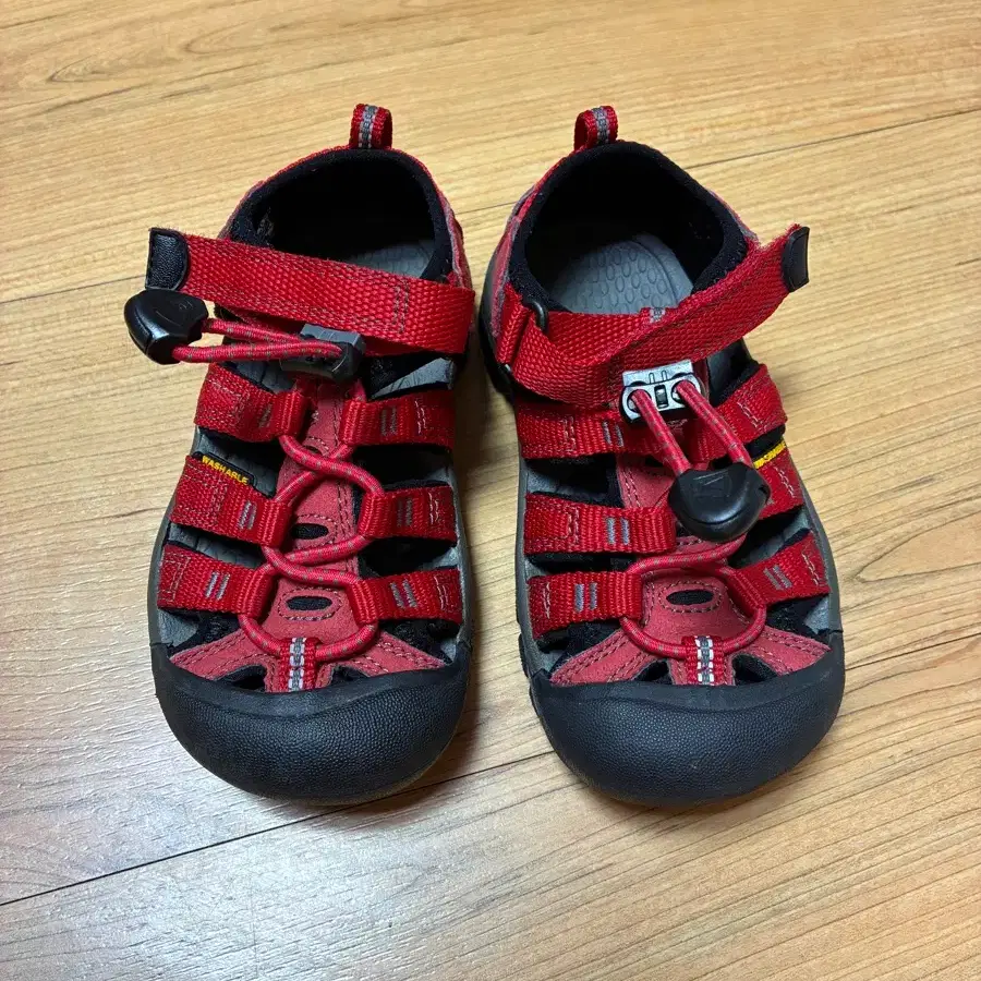 KEEN 키즈 샌들 27EU