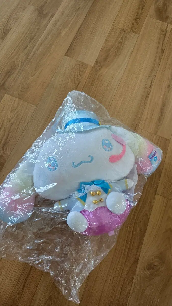 산리오 아타리쿠지 시나모롤 룩북 1등상 인형 누이구루미