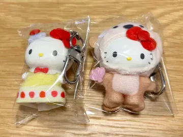 산리오 캐릭터즈 헬로키티 키링 2개