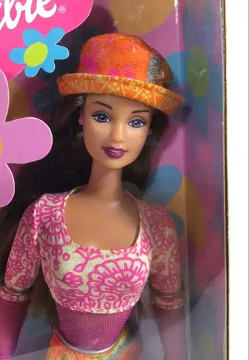 Barbie Flower Power 인형