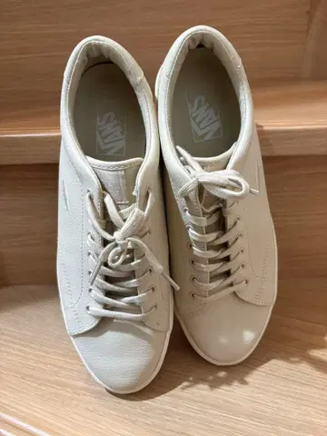 VANS BRIAN 베이지 스니커즈