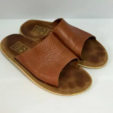 ISLAND SLIPPER 브라운 가죽 샌들 9