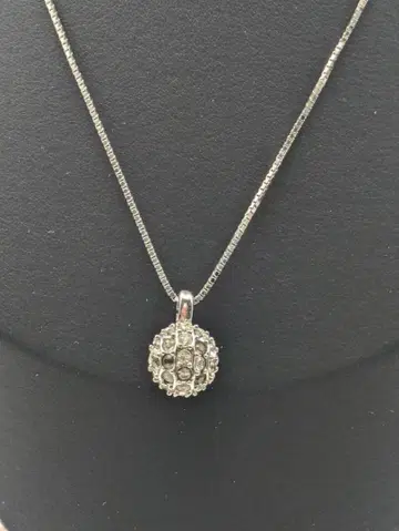 SWAROVSKI 파베볼 목걸이 실버 컬러