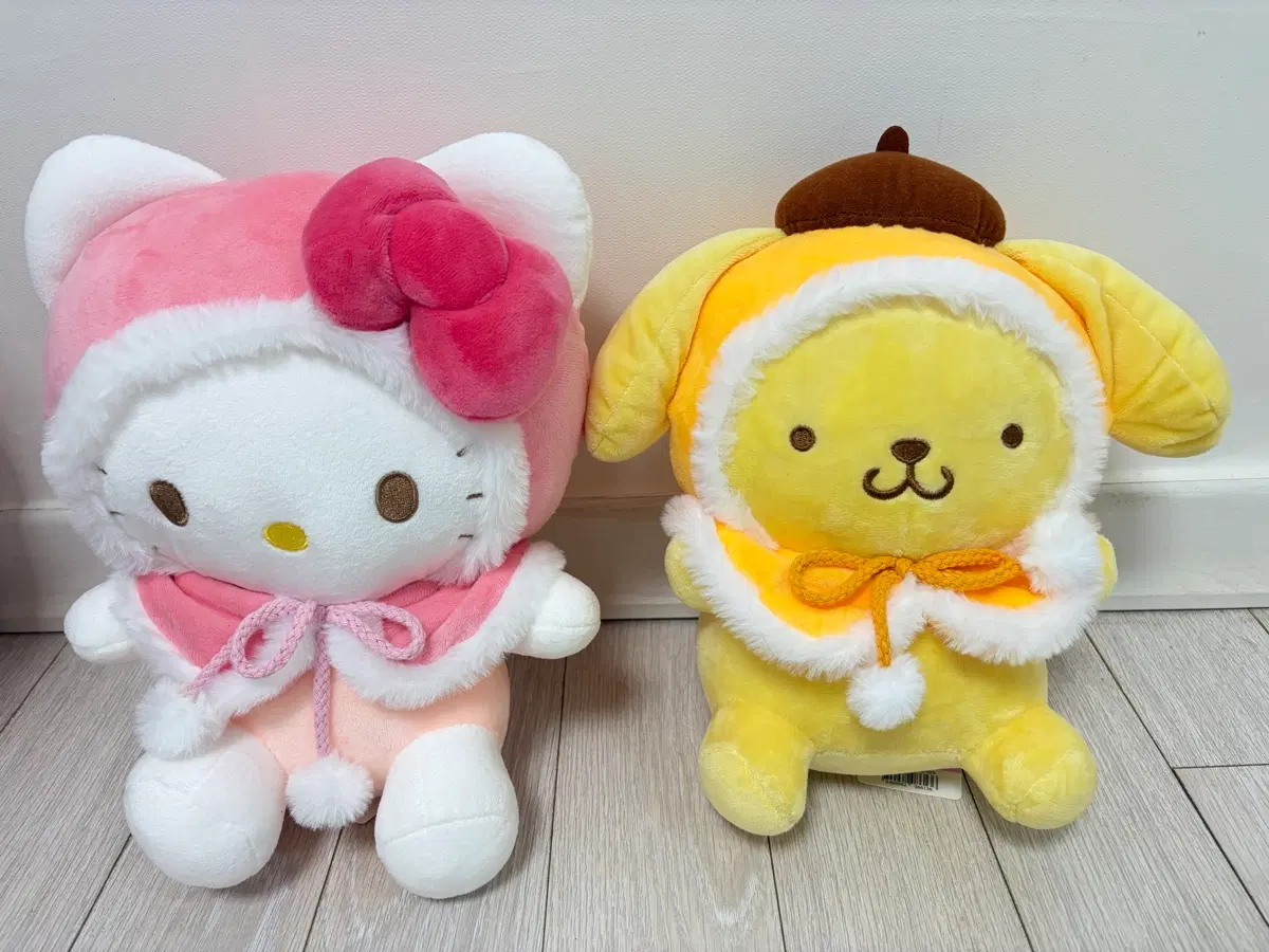 [산리오 정품 인형] 망토에디션 중형 2종 세트