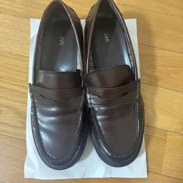 ZARA 브라운 로퍼 38
