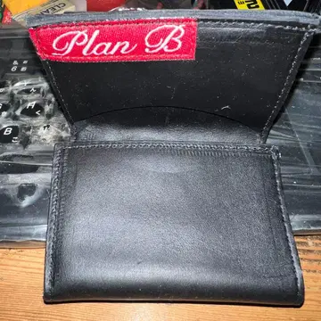 미사용품 오리지널 PLAN B 가죽 지갑 스케이트보드