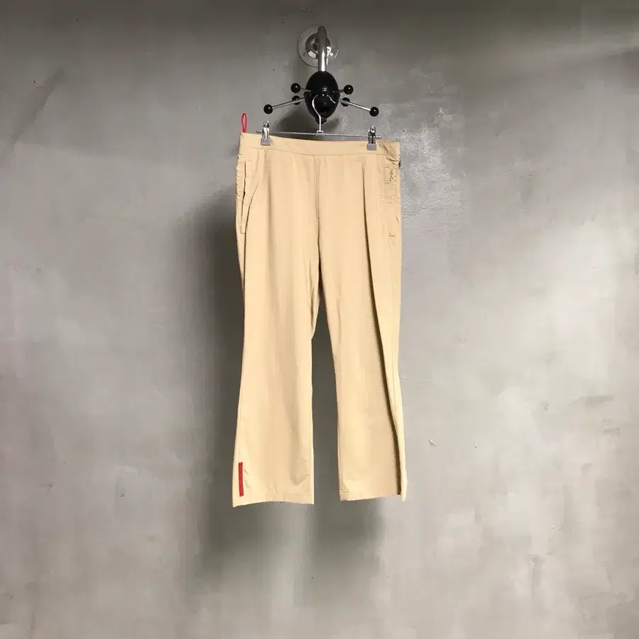 프라다 스포츠 베이지 팬츠 44(W)