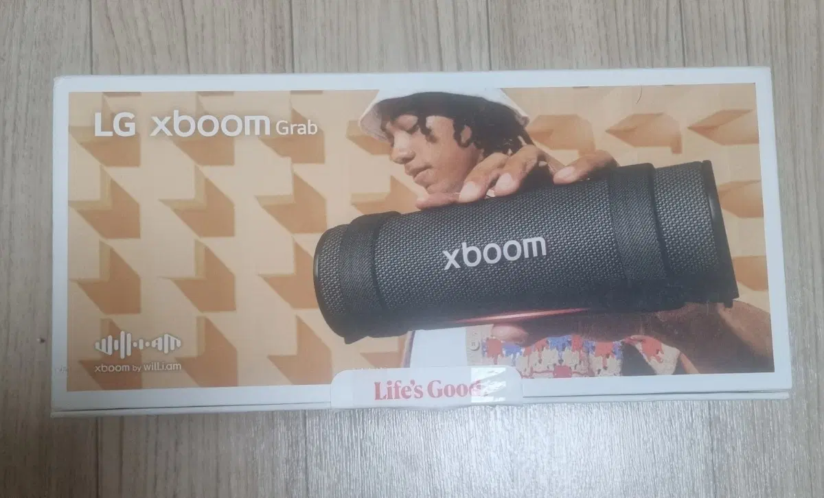 LG xBOOM Grab