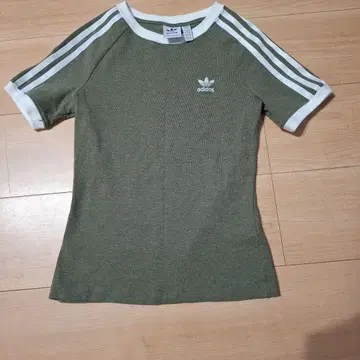 adidas 아디다스 반팔 T셔츠 카키 M