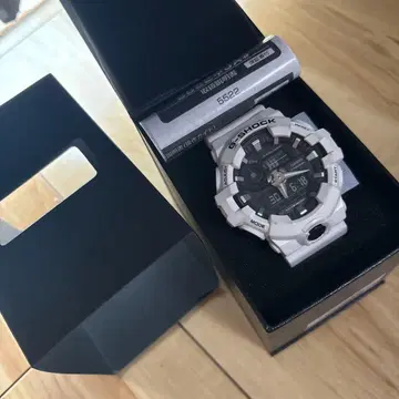 CASIO G-SHOCK 화이트 아날로그 디지털 시계