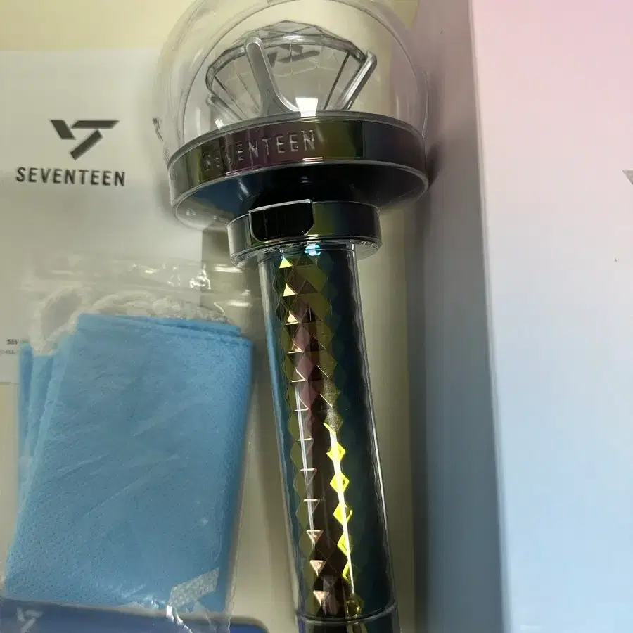 뉴뉴럿봉(세븐틴 3세대 응원봉)