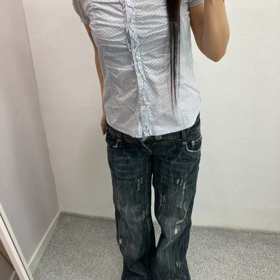 빈티지 하늘색 스트라이프 프릴 반팔 셔츠