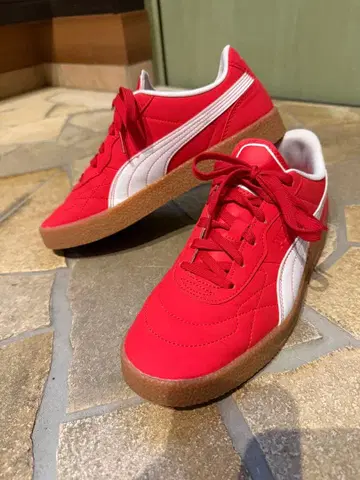 PUMA 스니커즈 레드 고무 밑창