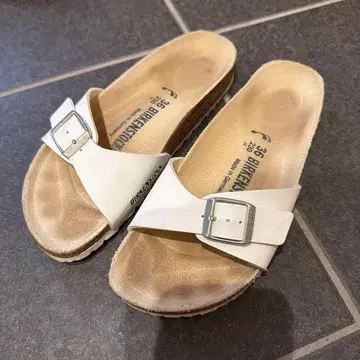 BIRKENSTOCK 샌들 화이트 36사이즈