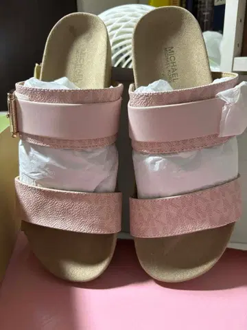 MICHAEL KORS MYLAH 샌들 파우더 블러쉬 US7