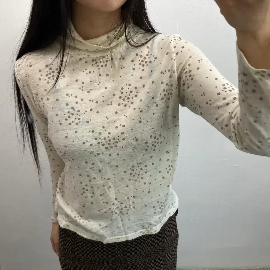 빈티지 도트 레이어드 터틀넥 긴팔티