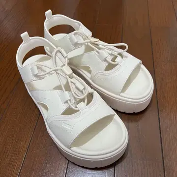 PUMA 통굽 스포츠 샌들 화이트 25cm 박스 있음 거의 미사용