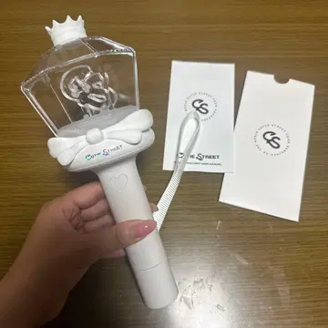 [ 새상품급 ] CUTIE STREET 큐스토 응원봉 FAN LIGHT