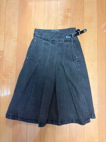 데님 플리츠 스커트 웨스턴 벨트 포함