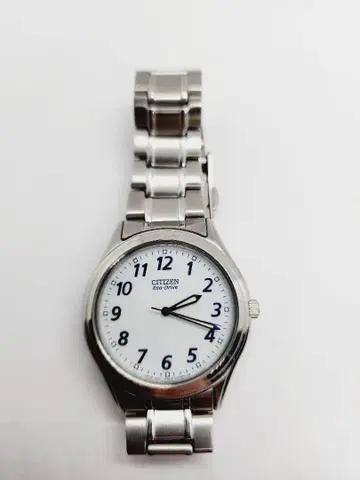 작동품 시티즌의 Eco-Drive 새상품급