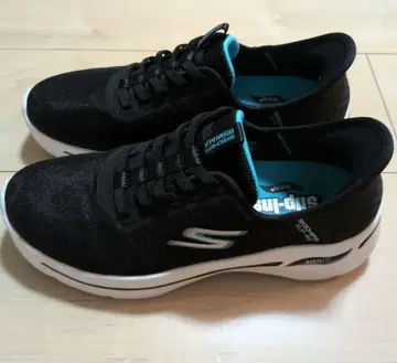 SKECHERS GO WALK Slip-ins