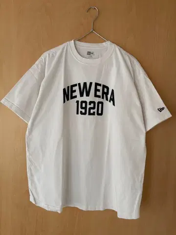 NEW ERA 티셔츠 화이트 XL 사이즈 반팔 빅 로고 라운드
