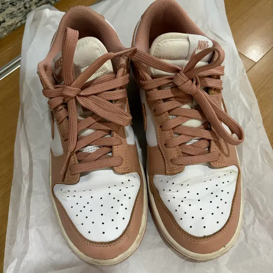 나이키 덩크 로우 핑크 화이트