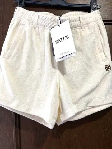 SATUR 여성용 숏팬츠 화이트