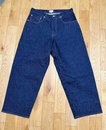 새상품급 beams 몬스터 데님 M size INDIGO