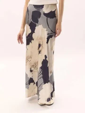 ZARA 꽃무늬 새틴 롱 스커트