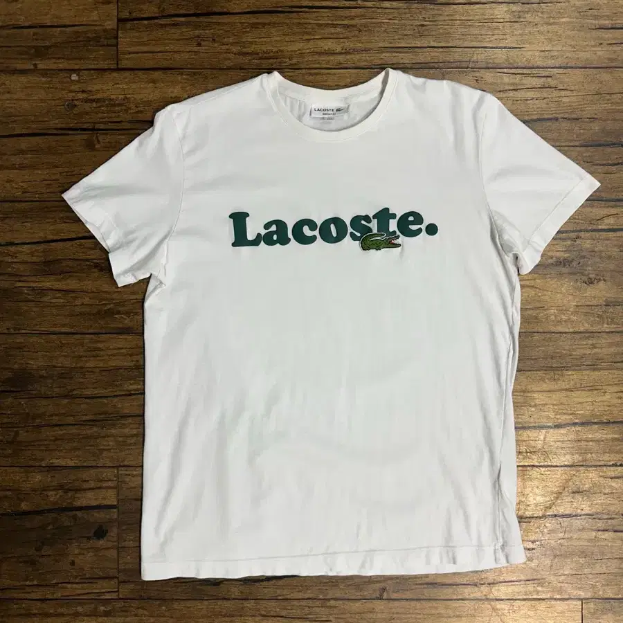 라코스테(Lacoste) 레귤러핏 로고 반팔 티셔츠 M
