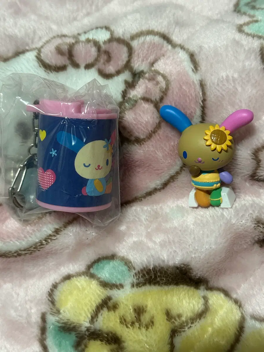 산리오 우사하나 코인케이스 + 태닝 피규어 가챠